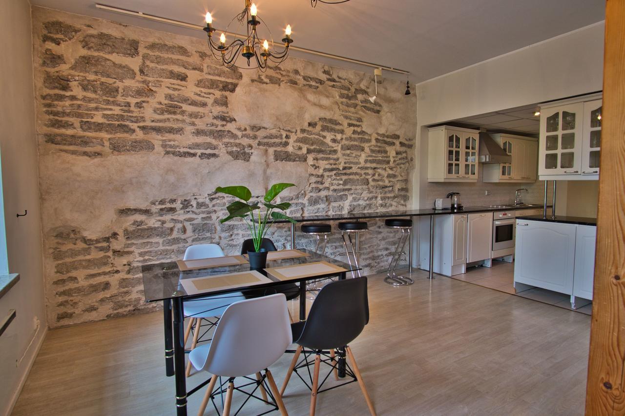 Dream Stay - Old Town Church View Apartment With Sauna Reval Esterno foto
